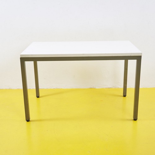Tavolo cucina con - cucina, piano